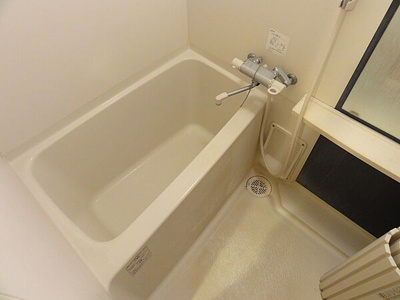 【浴室】 | ピュアドームティアラ大手門 | 別号室の写真になります。現況優先。