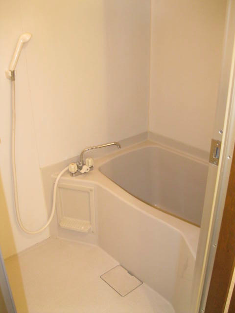 メゾンマルスの浴室