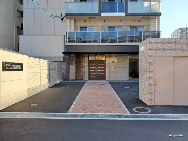 エスリードレジデンス江坂垂水町 仲介手数料無料のエントランス