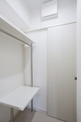 【収納】 | サンヒルズ大橋駅前 | 別号室の写真になります。現況優先。