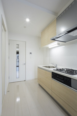 【キッチン】 | サンヒルズ大橋駅前 | 別号室の写真になります。現況優先。