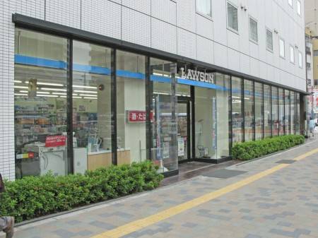 ソレイユ新宿の周辺