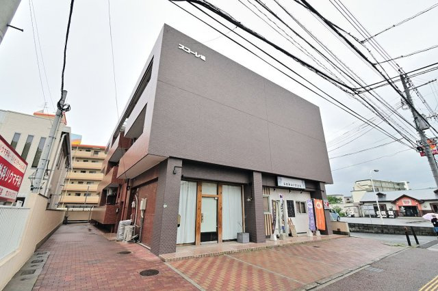 スコーレ堤の外観