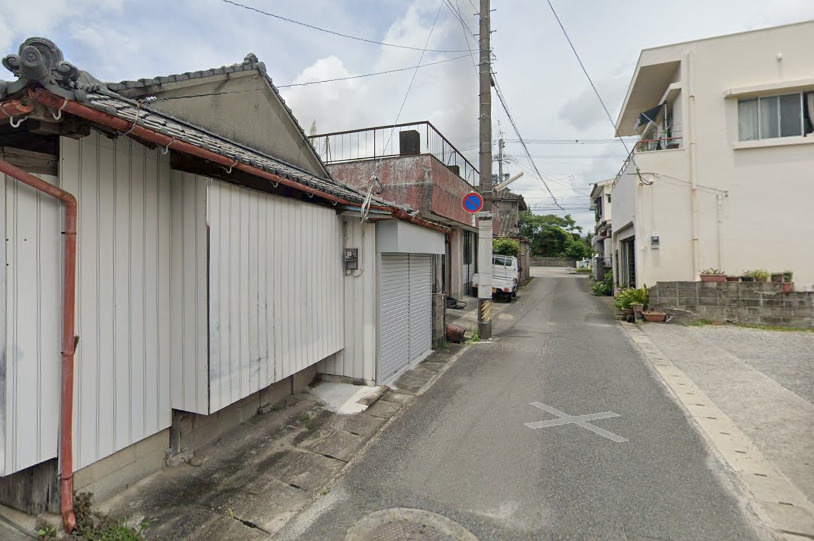 枕崎市折口町　売地の前面道路含む現地写真