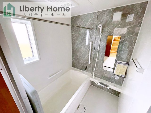 那珂市杉23-P1　３号棟　新築戸建の浴室