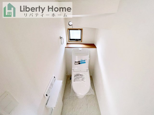 那珂市杉23-P1　３号棟　新築戸建のトイレ