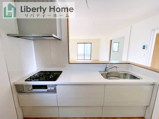 那珂市杉23-P1　３号棟　新築戸建のキッチン