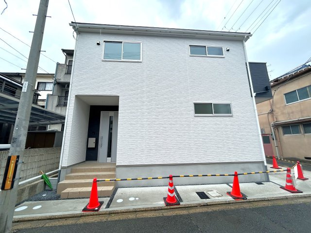 完成物件につき即入居ＯＫ！近鉄京都線『伏見』駅まで徒歩４分＆２沿線利用可能☆伏見区越前町２期の外観|外観