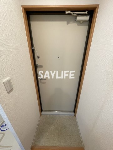 ヴィラナリー鶴見の玄関