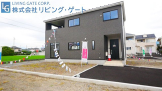 【外観】 | 甲斐市万才 新築戸建 全3棟の3号棟 敷地面積：221.72平米 建物面積：98.82平米