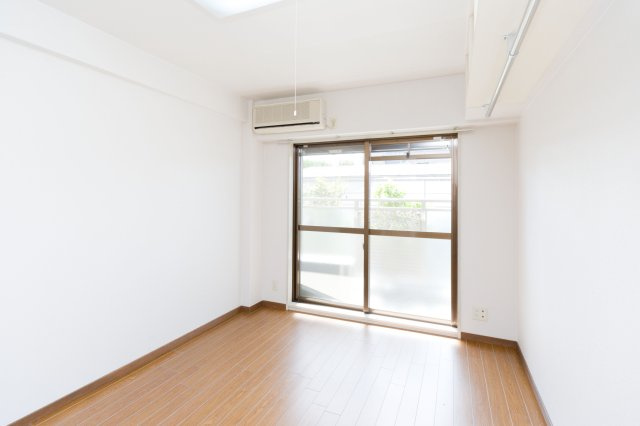 Racross桃山の居間・リビング