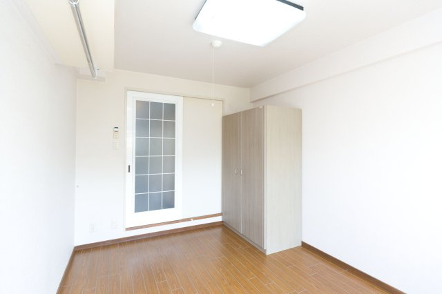 Racross桃山の居間・リビング