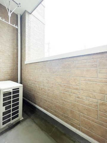 リバーサイド本条のバルコニー