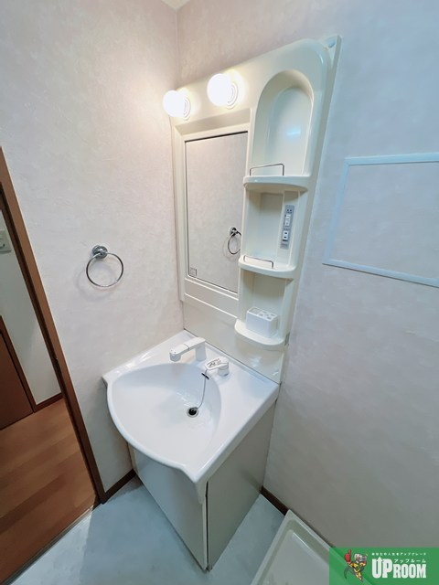 ドミール御日塚の洗面所