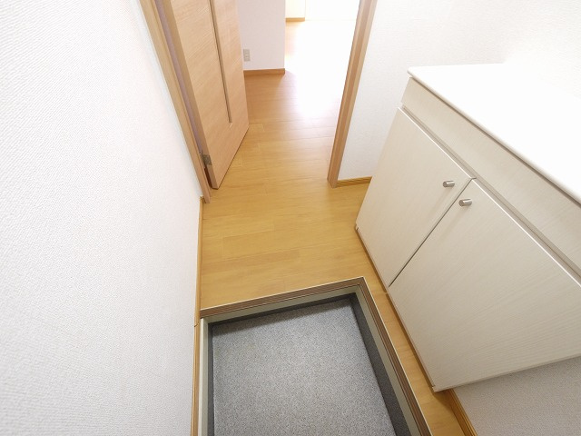 ブランドール土谷Ⅱの玄関|明るい玄関です