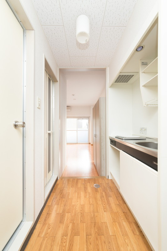 Shan-Gri-La Diamond Buildingのキッチン