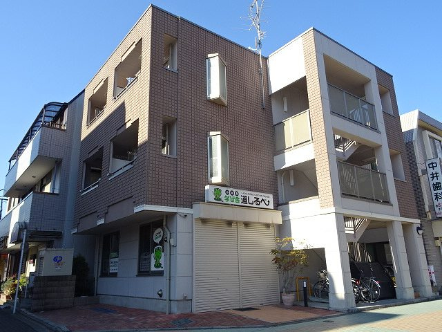 エスポワール秋川の外観