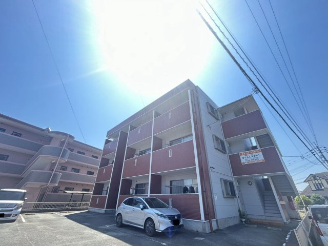 【外観】 | ネオハイツ上白川 | 日当たり良好な物件です。是非一度、お問合せください！