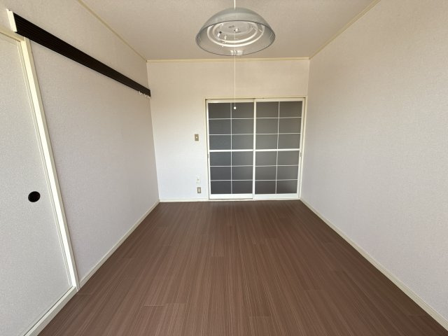 第二森レジデンスの居間・リビング