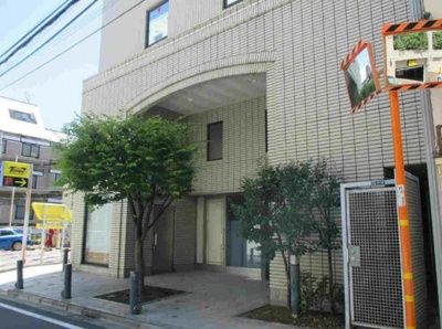 【エントランス】 | カサ・ラ・ヴィタ目白 | 落ち着いたエントランスです