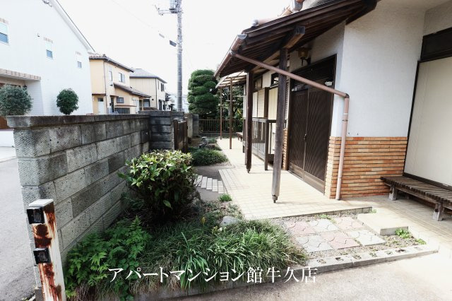 添田邸（上柏田）の駐車場