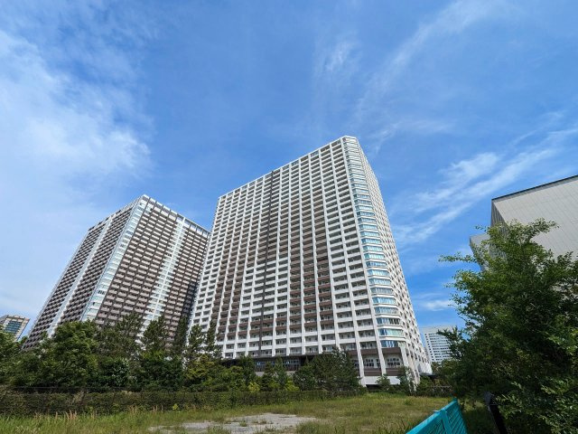 ブリリア有明スカイタワーの外観