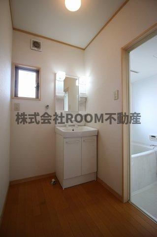 みそら稗田の洗面所|ゆったりとスペースのある洗面所