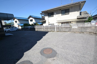 【駐車場】