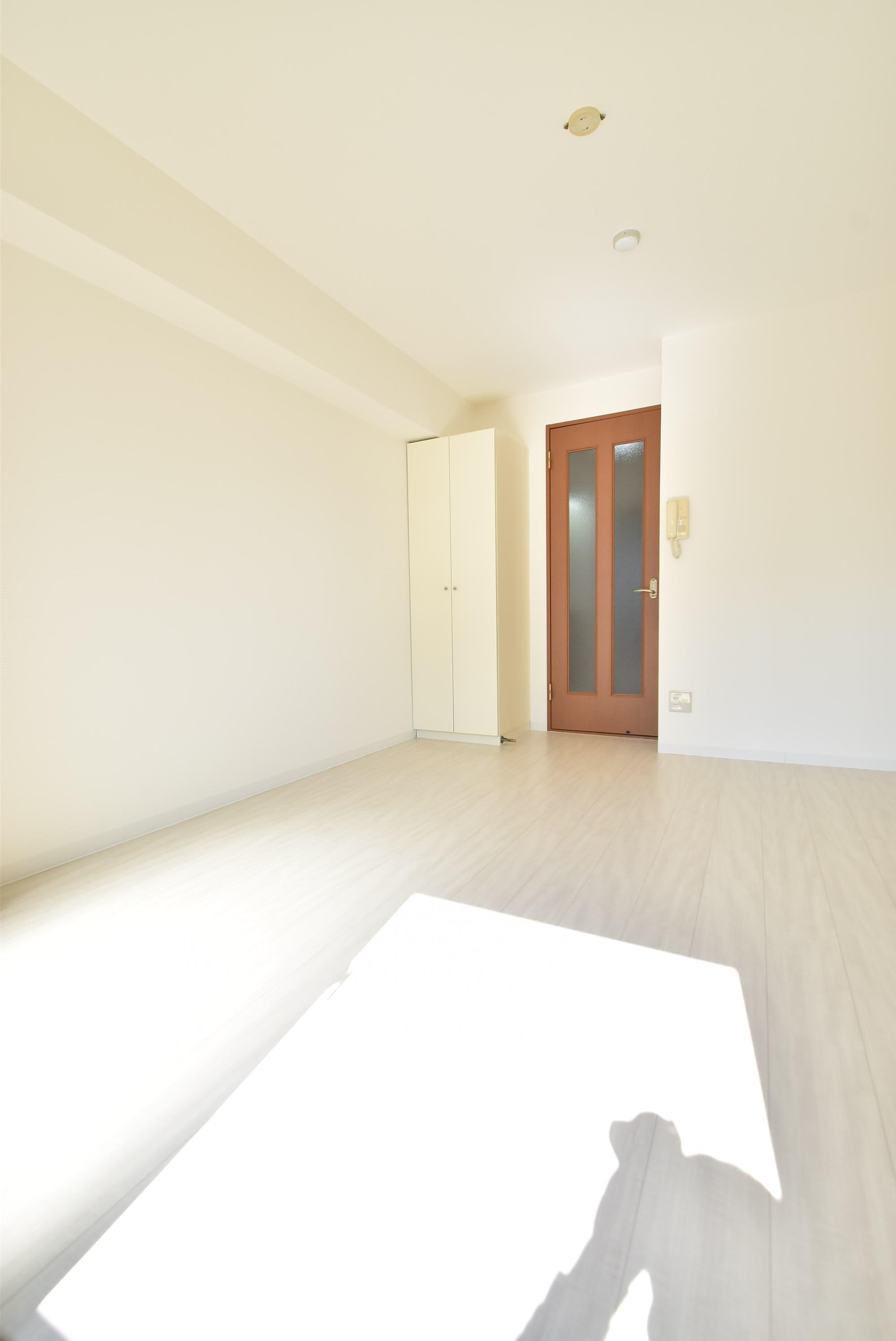 大阪市都島区内代町３丁目の賃貸マンションの居間・リビング