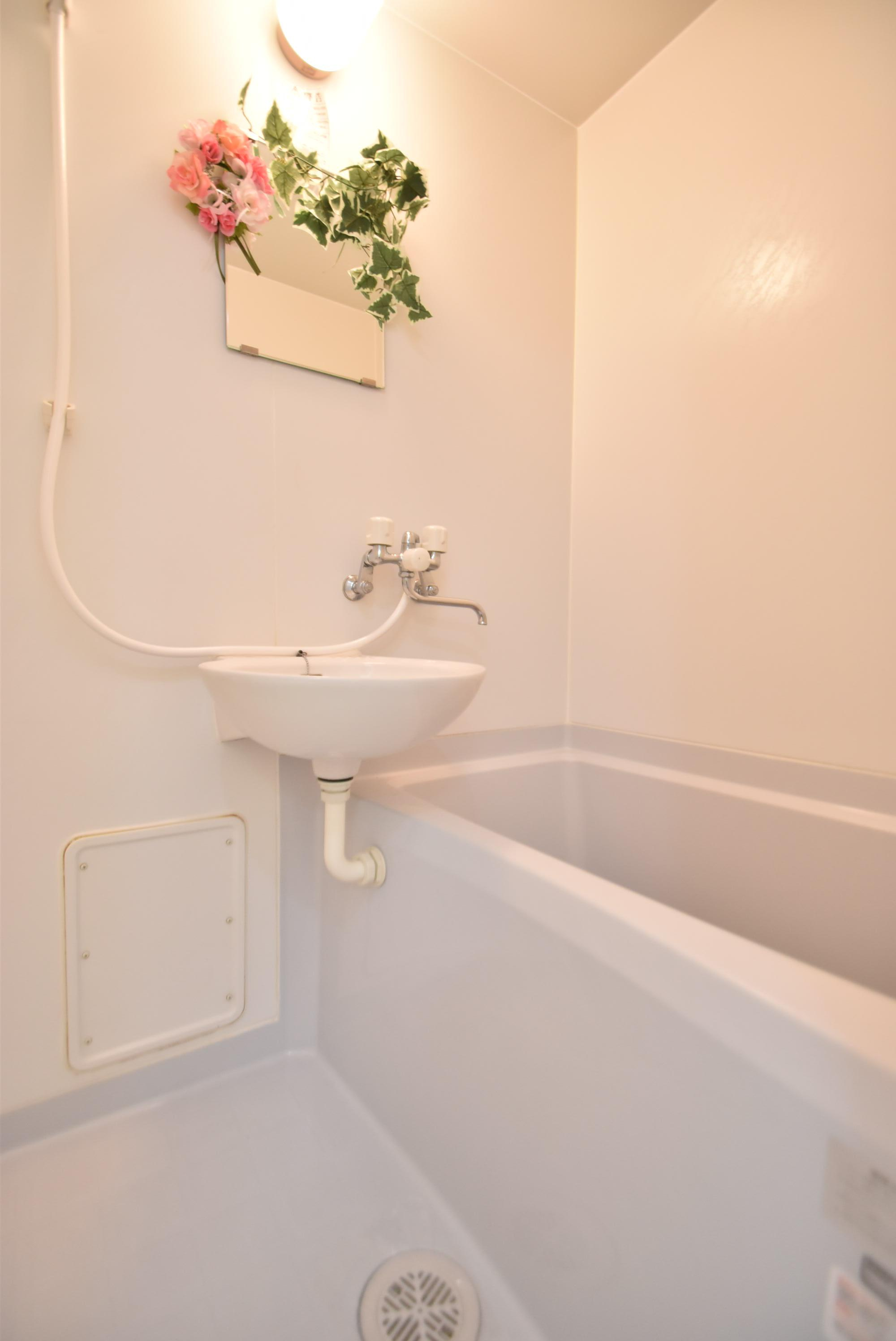 大阪市都島区内代町３丁目の賃貸マンションの浴室