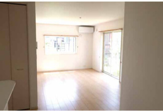 【居間・リビング】 | 春日部市中央3丁目 中古戸建て