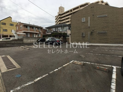 【駐車場】 | エスポワール井田 | 同型タイプ駐車場があります