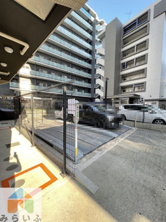 【駐車場】