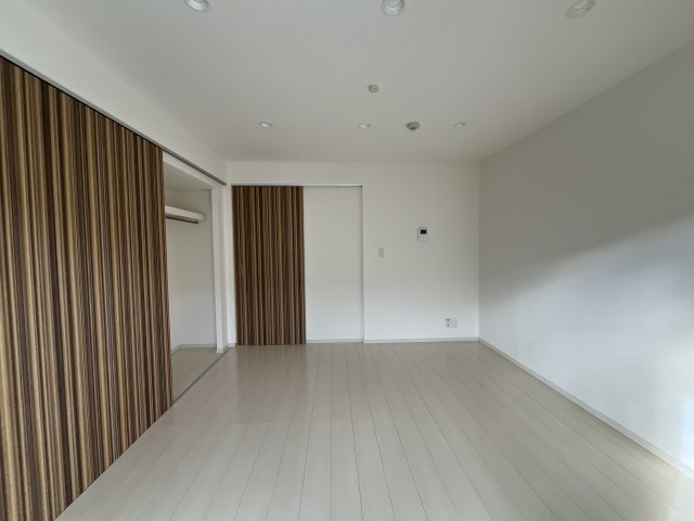 リープラス網干の洋室