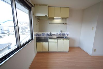  | ロイヤルハイツ