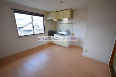 【居間・リビング】 | ロイヤルハイツ