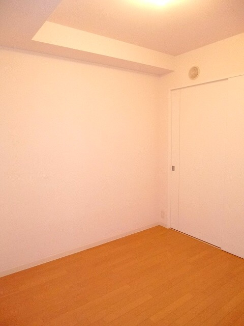 ParkCube上野の設備|テーブルソファー配置しやすいリビングです