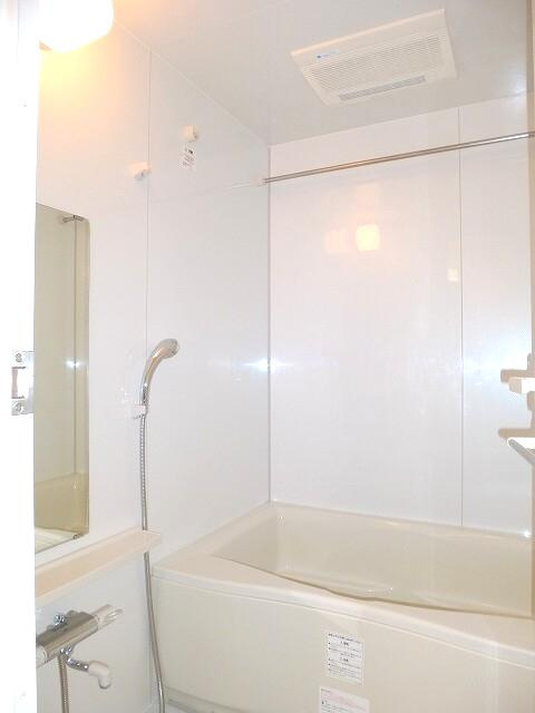 ParkCube上野の浴室|追焚、浴室換気乾燥機付です