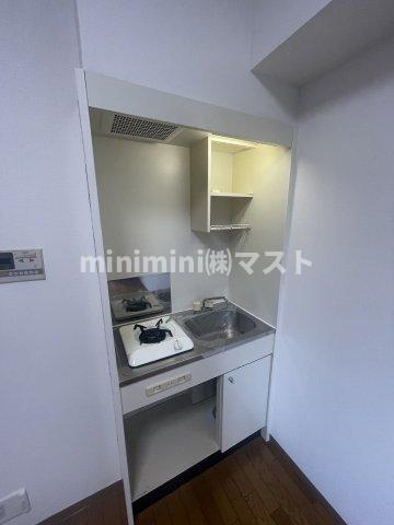 TATディナスティ西本町のキッチン