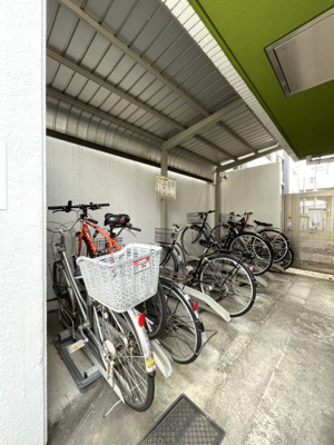 【その他共用部分】 | トップ亀有 | 駐輪場