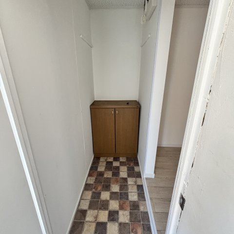 中島町3丁目アパートの玄関