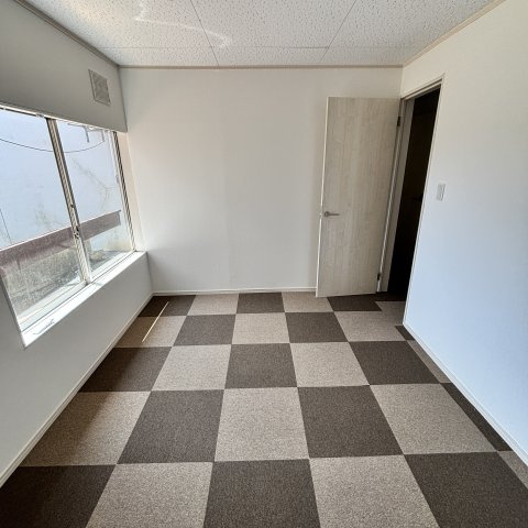 中島町3丁目アパートのロビー