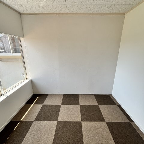 中島町3丁目アパートの居間・リビング