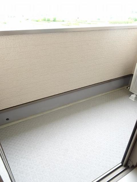 ウィステリアタウンⅧのバルコニー