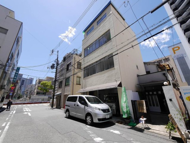 BELL HILLS 古湊通の外観