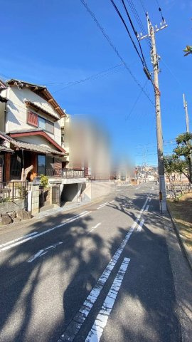 中区深阪4丁の前面道路含む現地写真