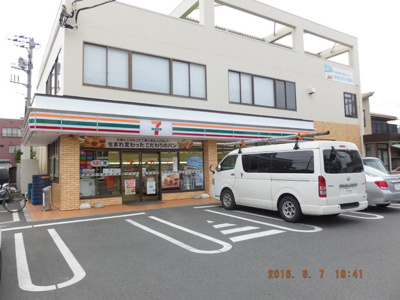 コンビニ