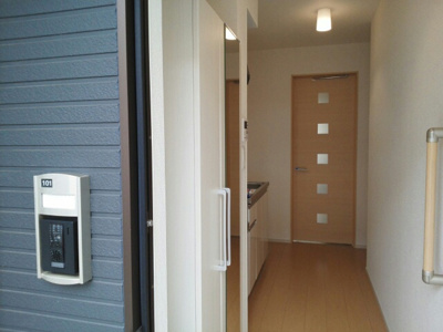 【玄関】 | ブリーズ