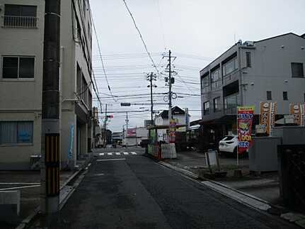 広島市西区庚午北2丁目　売土地の前面道路含む現地写真