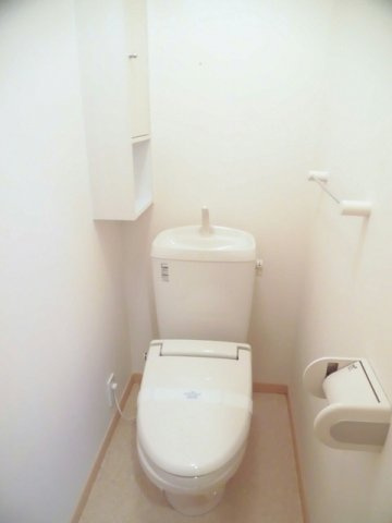 ブルーベリーのトイレ|清潔感のあるトイレです